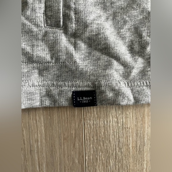 NWT L.L. Bean Women’s Sweatshirt Poncho Light Grey - Size L/XL - Picture 2 of 8